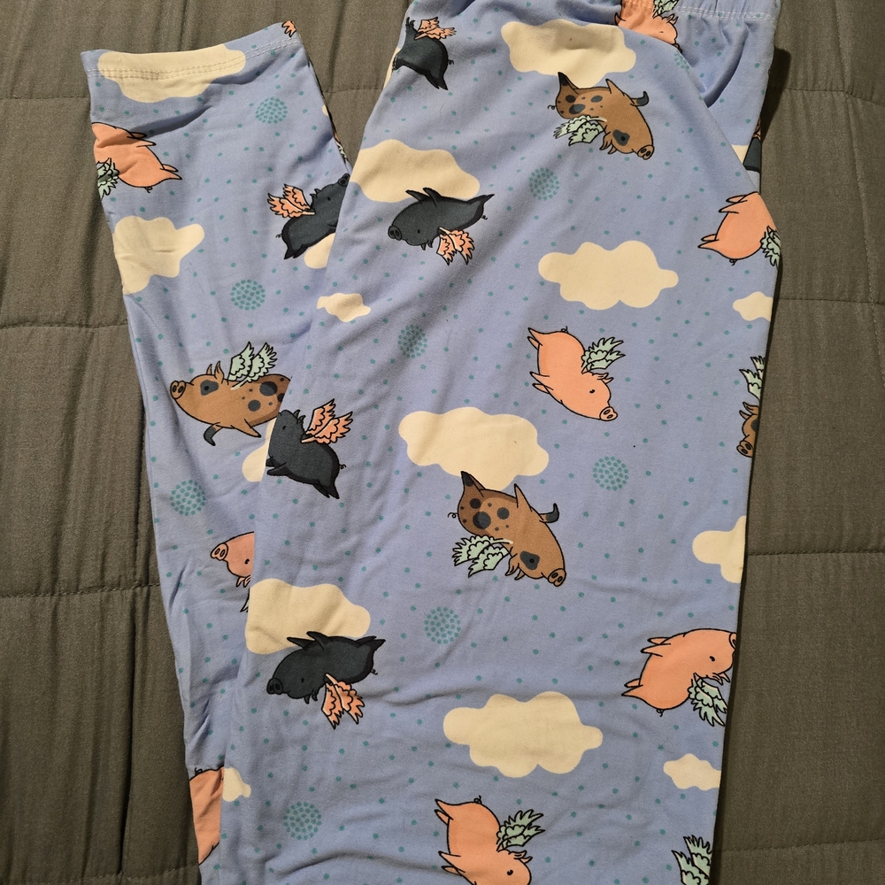 Eevee Leggings - Pigs Fly